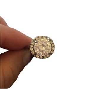 Francesca’s size 7 silver ring